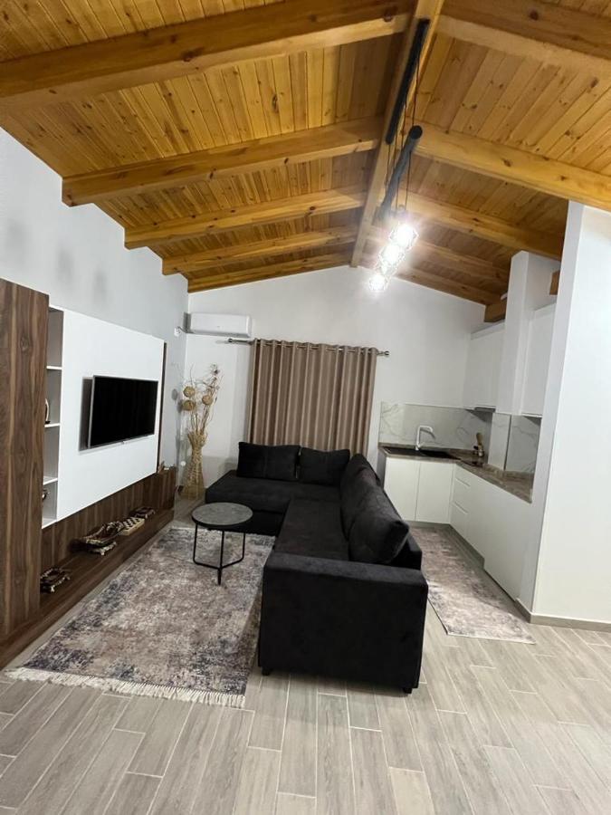 Trip-Stop Apartments Vlore Luaran gambar