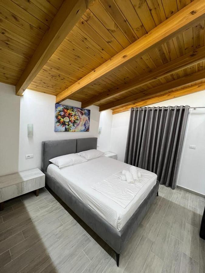 Trip-Stop Apartments Vlore Luaran gambar