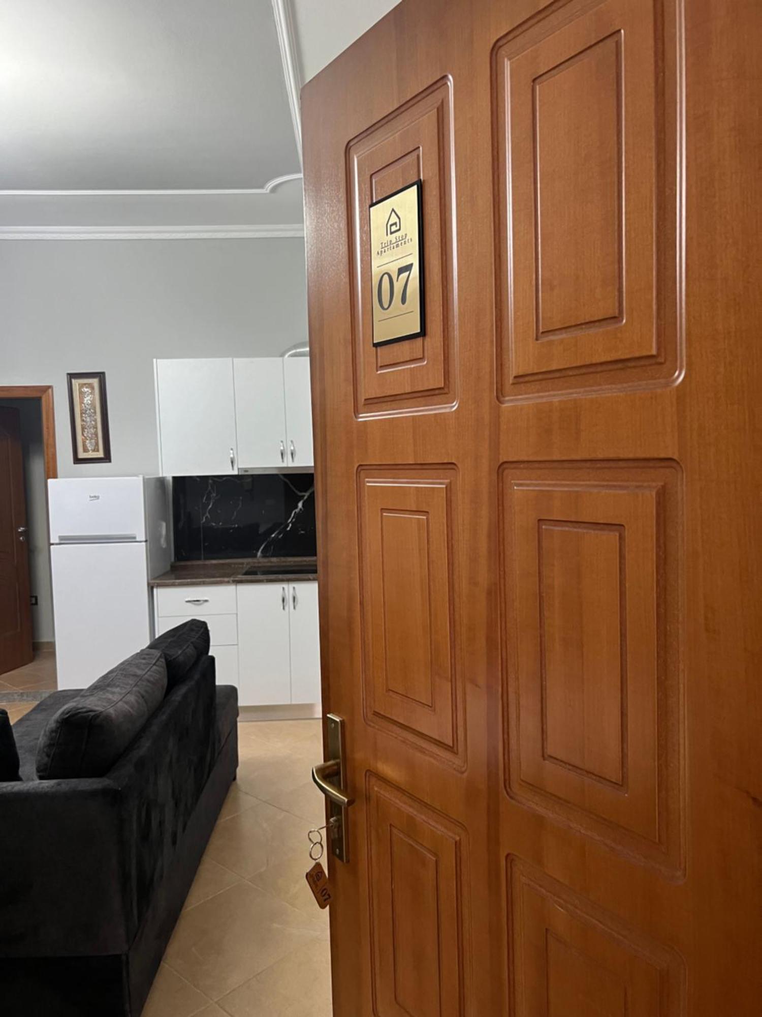 Trip-Stop Apartments Vlore Luaran gambar